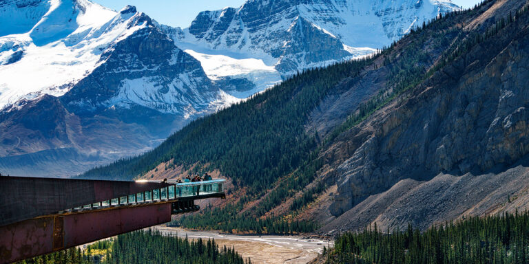 Tours a los Campos de Hielo Columbia y Glaciar Athabasca Tours a los Campos de Hielo Columbia y Glaciar Athabasca